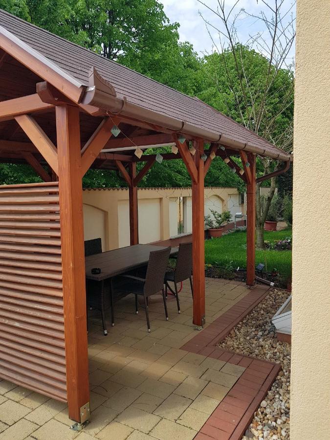 Elek Apartmanhaz Hajdúszoboszló Екстериор снимка